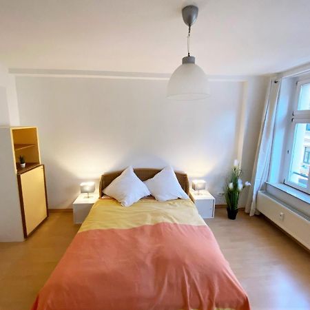 Schoene, Ruhige Zweiraumwohnung Im Angesagten Altlindenau Leipzig Exterior photo