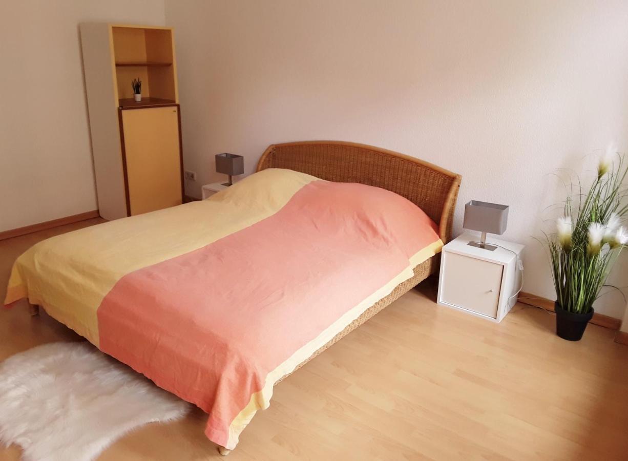 Schoene, Ruhige Zweiraumwohnung Im Angesagten Altlindenau Leipzig Exterior photo