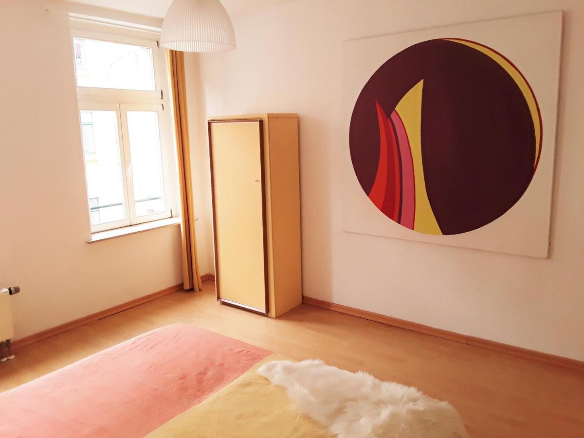 Schoene, Ruhige Zweiraumwohnung Im Angesagten Altlindenau Leipzig Exterior photo